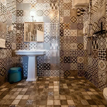 Ξενοδοχείο με διαμερίσματα Complex Living 3*