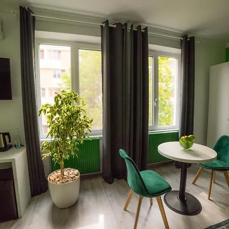 Ξενοδοχείο με διαμερίσματα Complex Living