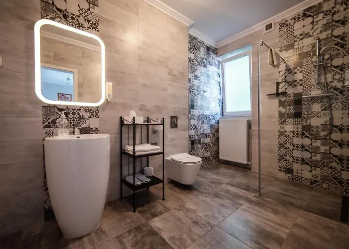 Complex Living 3* 蒂米什瓦拉